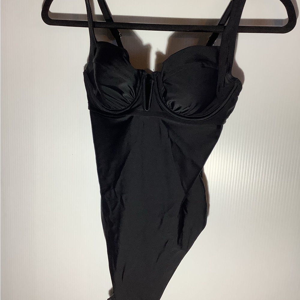 Shade &Shore Elegant Black Women's Bodysuit size small